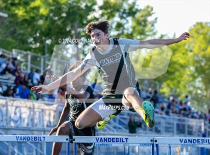 Thumbnail 2 in Terrier Relays photogallery.