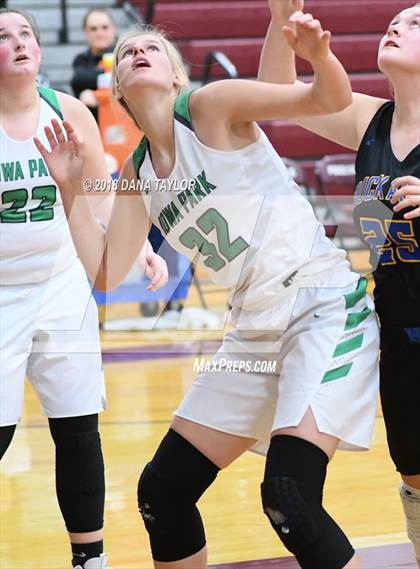 Thumbnail 3 in Huckabay vs Iowa Park (Poolville Mesquite Pit Classic Tournament) photogallery.