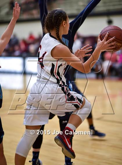 Thumbnail 2 in Churchill vs Johnson [Claudia Taylor] photogallery.