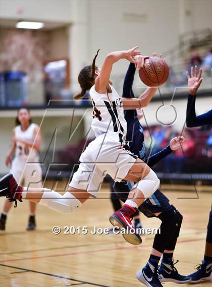 Thumbnail 3 in Churchill vs Johnson [Claudia Taylor] photogallery.
