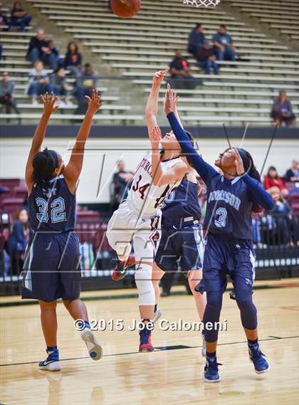 Thumbnail 3 in Churchill vs Johnson [Claudia Taylor] photogallery.