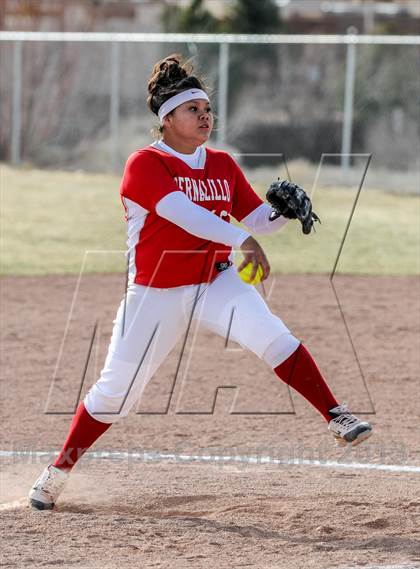 Thumbnail 2 in St. Michael's vs. Bernalillo photogallery.