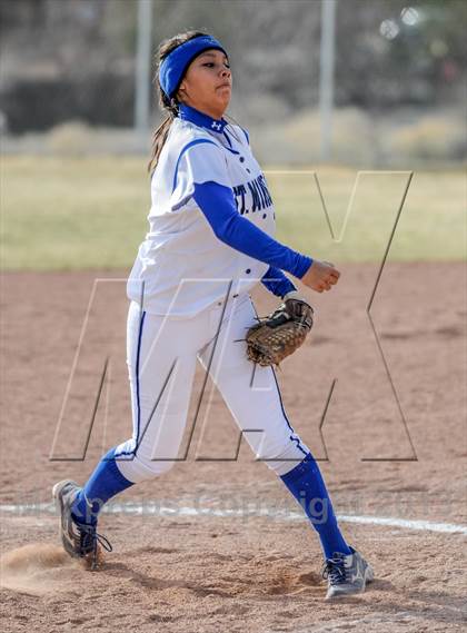 Thumbnail 1 in St. Michael's vs. Bernalillo photogallery.