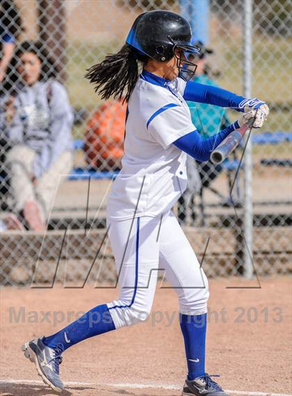 Thumbnail 3 in St. Michael's vs. Bernalillo photogallery.