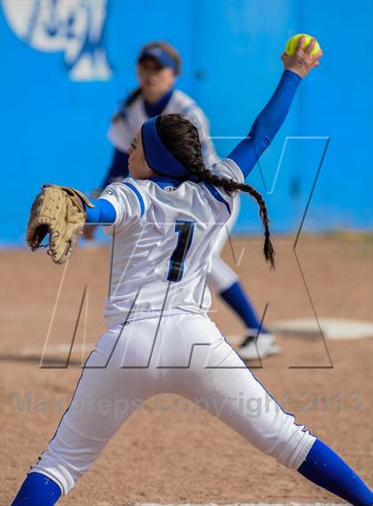 Thumbnail 2 in St. Michael's vs. Bernalillo photogallery.