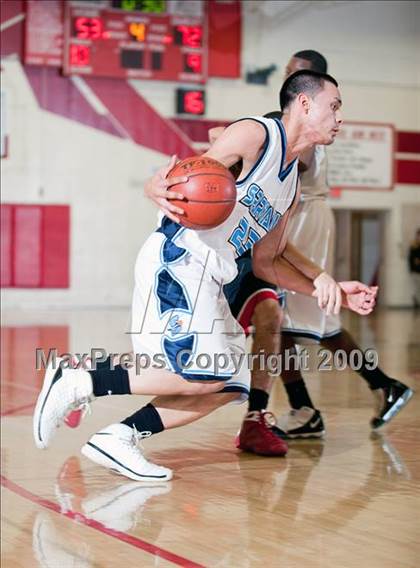 Thumbnail 2 in Cleveland vs Sylmar (Rose City Round Ball Classic) photogallery.