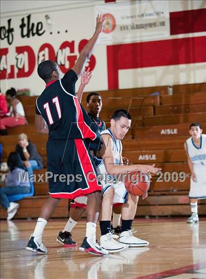 Thumbnail 2 in Cleveland vs Sylmar (Rose City Round Ball Classic) photogallery.