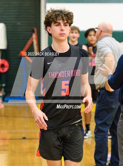 Thumbnail 1 in Glendale vs. Thunderbird (Judy Dixon Holiday Tournament) photogallery.