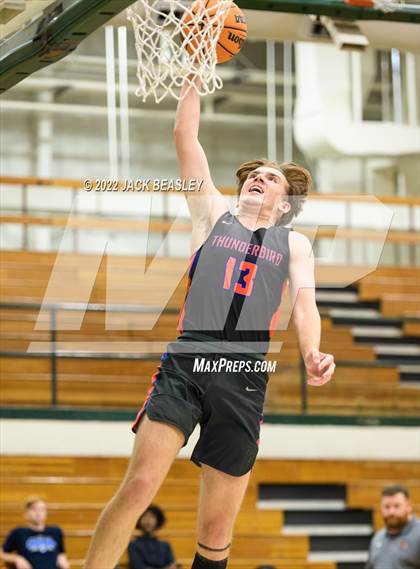 Thumbnail 3 in Glendale vs. Thunderbird (Judy Dixon Holiday Tournament) photogallery.