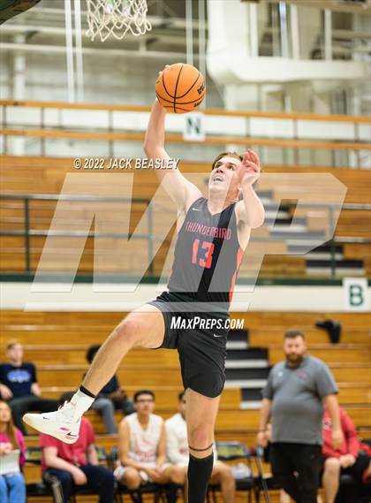 Thumbnail 2 in Glendale vs. Thunderbird (Judy Dixon Holiday Tournament) photogallery.