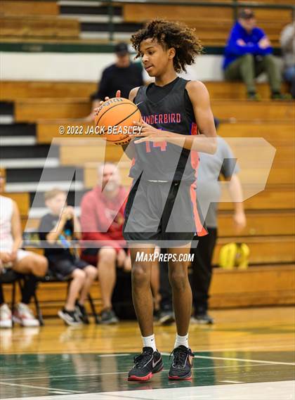 Thumbnail 1 in Glendale vs. Thunderbird (Judy Dixon Holiday Tournament) photogallery.
