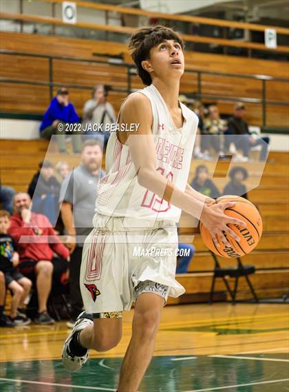Thumbnail 2 in Glendale vs. Thunderbird (Judy Dixon Holiday Tournament) photogallery.