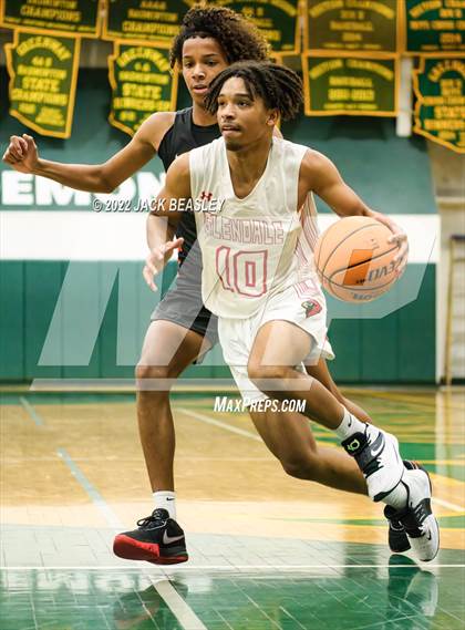 Thumbnail 1 in Glendale vs. Thunderbird (Judy Dixon Holiday Tournament) photogallery.
