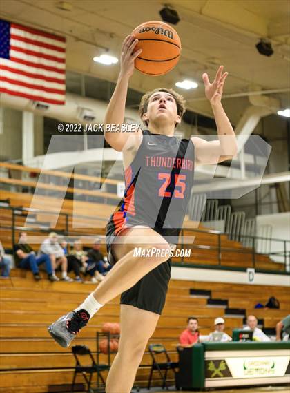 Thumbnail 2 in Glendale vs. Thunderbird (Judy Dixon Holiday Tournament) photogallery.