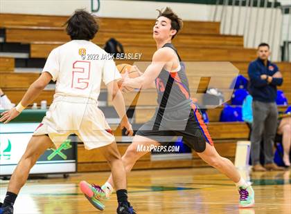 Thumbnail 3 in Glendale vs. Thunderbird (Judy Dixon Holiday Tournament) photogallery.