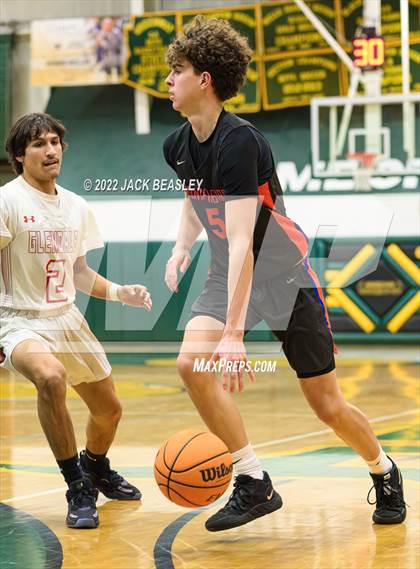 Thumbnail 3 in Glendale vs. Thunderbird (Judy Dixon Holiday Tournament) photogallery.