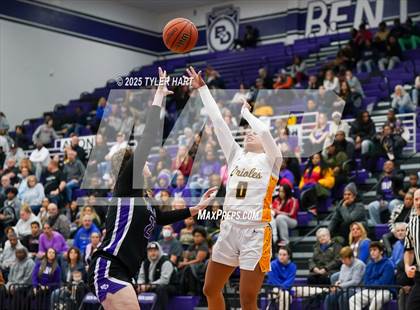 Thumbnail 2 in Ben Davis vs. Avon (IHSAA Sectional 4A Semifinal) photogallery.