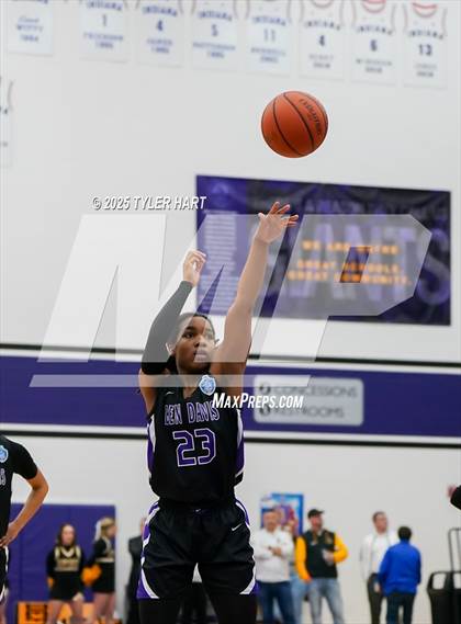 Thumbnail 2 in Ben Davis vs. Avon (IHSAA Sectional 4A Semifinal) photogallery.