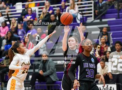 Thumbnail 3 in Ben Davis vs. Avon (IHSAA Sectional 4A Semifinal) photogallery.