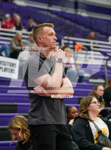 Thumbnail 2 in Ben Davis vs. Avon (IHSAA Sectional 4A Semifinal) photogallery.