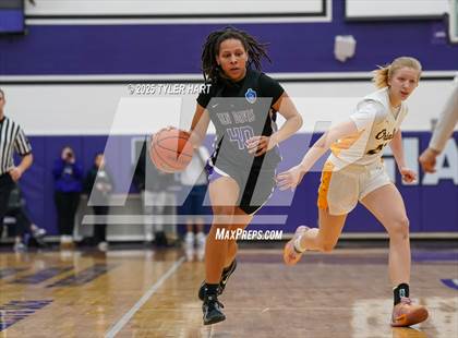 Thumbnail 1 in Ben Davis vs. Avon (IHSAA Sectional 4A Semifinal) photogallery.