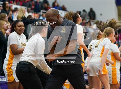 Thumbnail 1 in Ben Davis vs. Avon (IHSAA Sectional 4A Semifinal) photogallery.