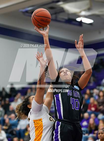 Thumbnail 2 in Ben Davis vs. Avon (IHSAA Sectional 4A Semifinal) photogallery.