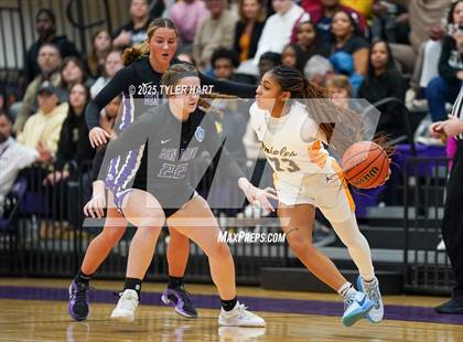 Thumbnail 3 in Ben Davis vs. Avon (IHSAA Sectional 4A Semifinal) photogallery.