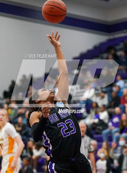 Thumbnail 2 in Ben Davis vs. Avon (IHSAA Sectional 4A Semifinal) photogallery.