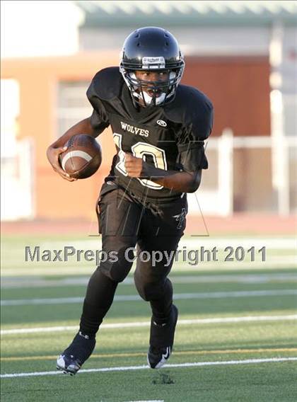 Thumbnail 3 in Will C. Wood vs American Canyon photogallery.