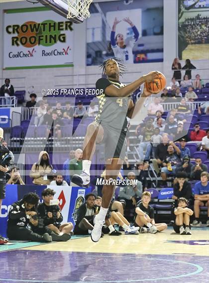 Thumbnail 1 in City of Palms Slam Dunk Contest photogallery.