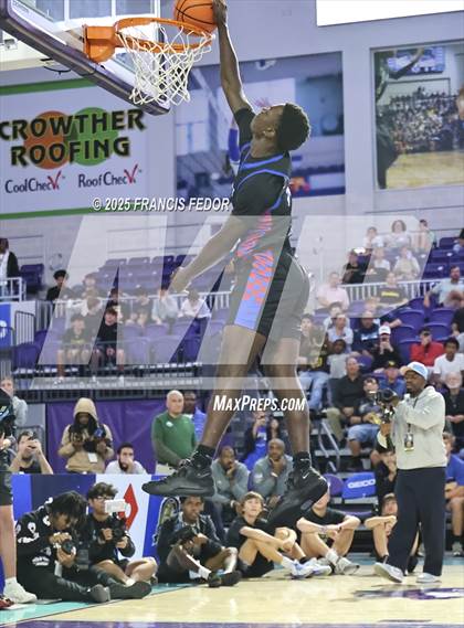 Thumbnail 1 in City of Palms Slam Dunk Contest photogallery.