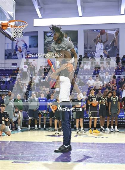 Thumbnail 1 in City of Palms Slam Dunk Contest photogallery.
