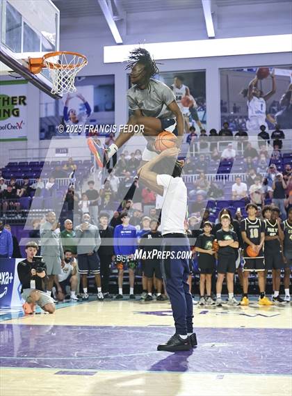 Thumbnail 3 in City of Palms Slam Dunk Contest photogallery.