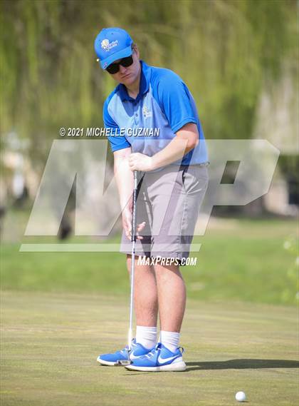 Thumbnail 1 in Jack Tone Boys Golf Meet photogallery.
