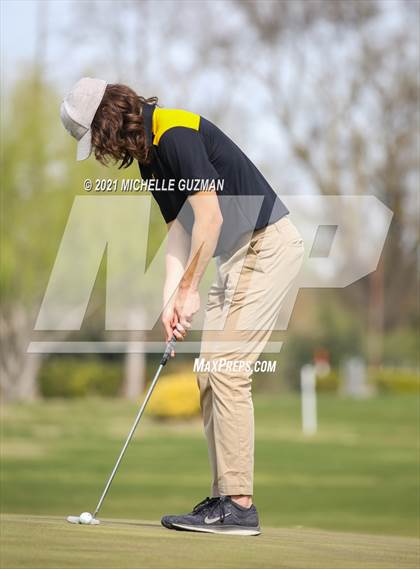 Thumbnail 3 in Jack Tone Boys Golf Meet photogallery.