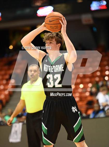 Thumbnail 1 in Loyola Academy vs. Niles Notre Dame (Chicago Elite Classic) photogallery.