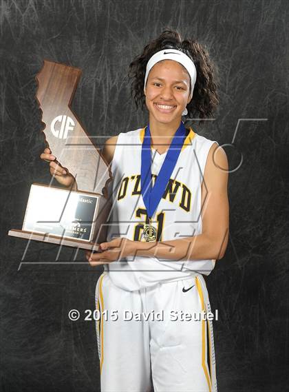 Thumbnail 3 in Bishop O'Dowd (CIF State D3 Award Photos) photogallery.