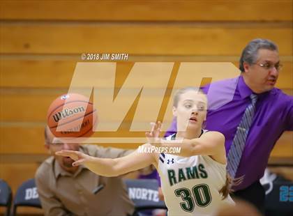 Thumbnail 1 in Rio Rancho vs. Del Norte (APS Metro Tournament) photogallery.