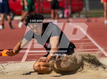 Thumbnail 1 in VR vs. Santa Ana photogallery.