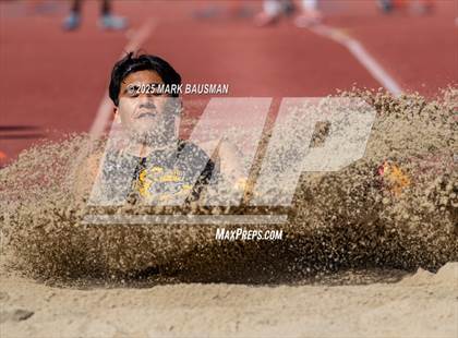 Thumbnail 2 in VR vs. Santa Ana photogallery.