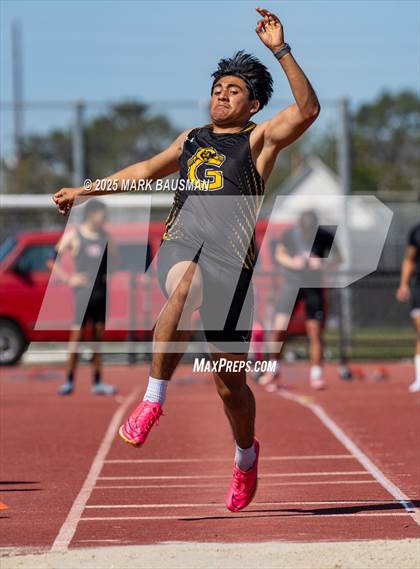 Thumbnail 3 in VR vs. Santa Ana photogallery.