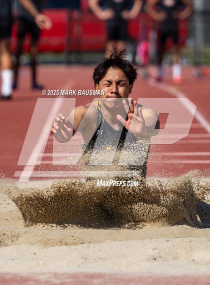 Thumbnail 3 in VR vs. Santa Ana photogallery.