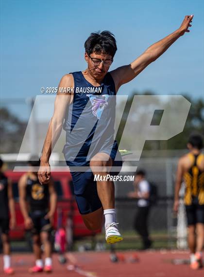 Thumbnail 1 in VR vs. Santa Ana photogallery.