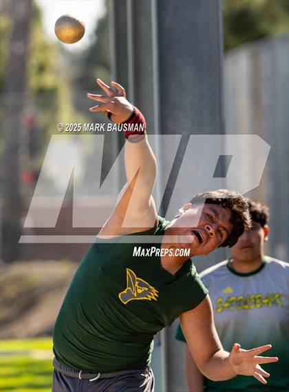 Thumbnail 1 in VR vs. Santa Ana photogallery.