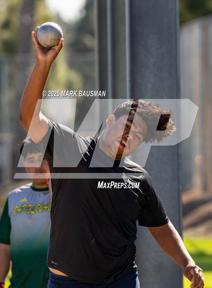 Thumbnail 2 in VR vs. Santa Ana photogallery.