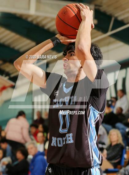 Thumbnail 1 in Davis vs. Clovis North photogallery.
