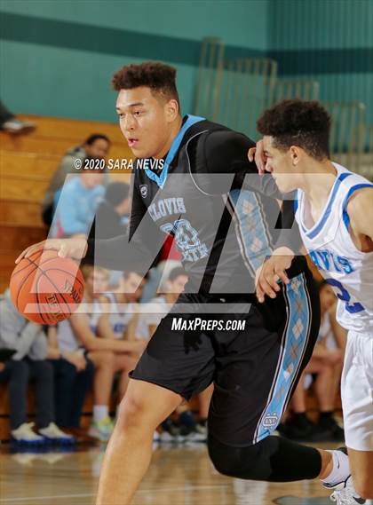 Thumbnail 3 in Davis vs. Clovis North photogallery.