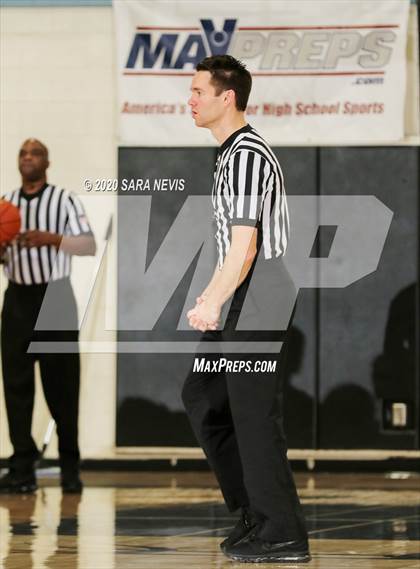 Thumbnail 3 in Davis vs. Clovis North photogallery.