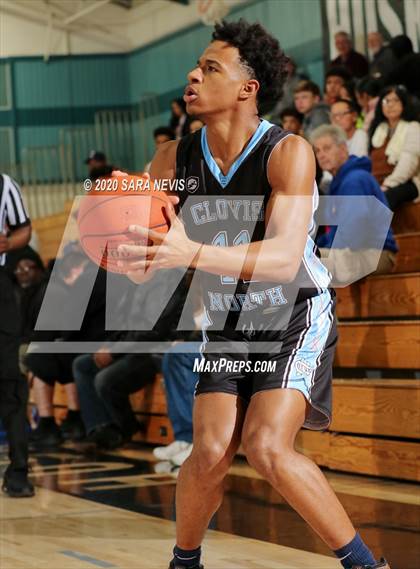 Thumbnail 3 in Davis vs. Clovis North photogallery.